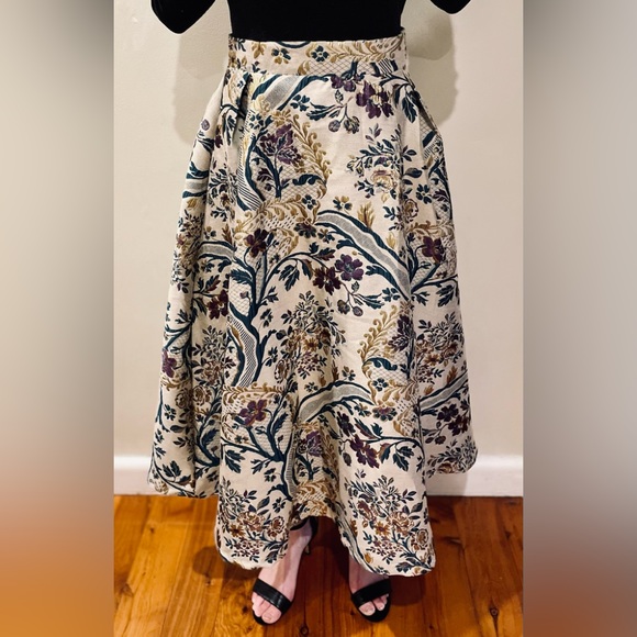 NWOT CHICWISH Jacquard Embossed Pleated Maxi- Skirt SMALL $80 (RRP $96)🕊️💛. - Picture 4 of 11